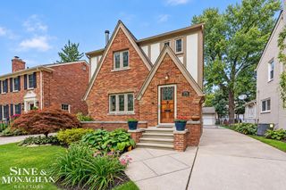 278 Moran Road, Grosse Pointe Farms, MI 48236