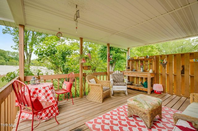 127 Timberbrook Drive -, Bristol, VA 24201