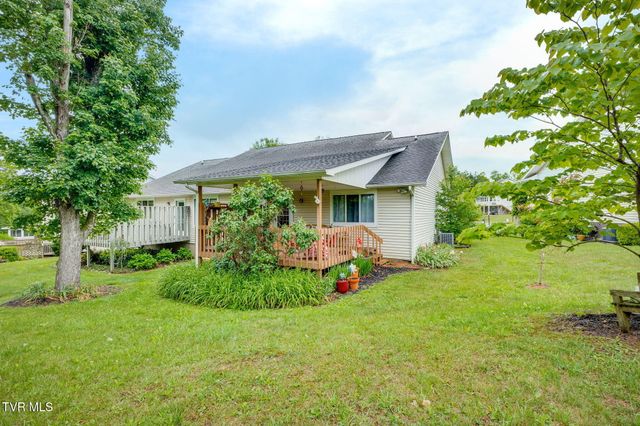 127 Timberbrook Drive -, Bristol, VA 24201