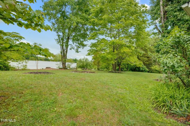 127 Timberbrook Drive -, Bristol, VA 24201