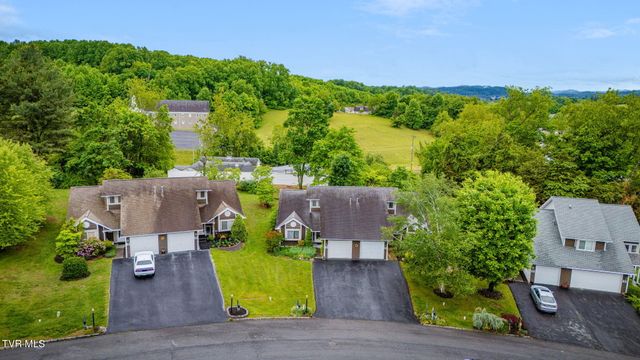 127 Timberbrook Drive -, Bristol, VA 24201
