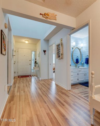 127 Timberbrook Drive -, Bristol, VA 24201