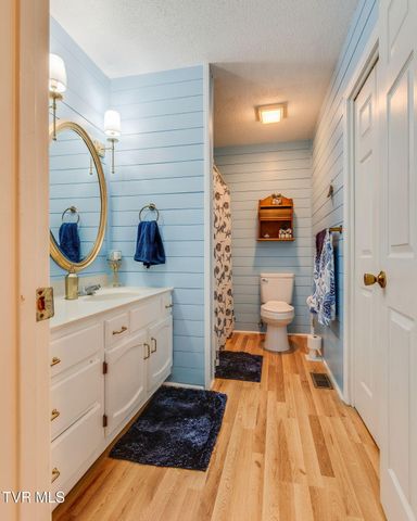 127 Timberbrook Drive -, Bristol, VA 24201