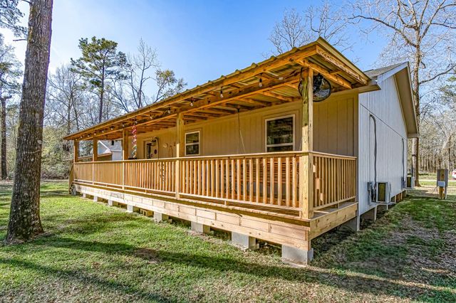 416 Windomere Drive, Livingston, TX 77351