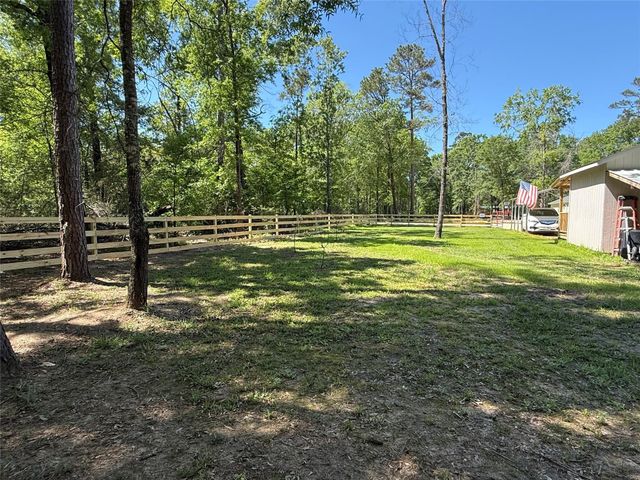416 Windomere Drive, Livingston, TX 77351