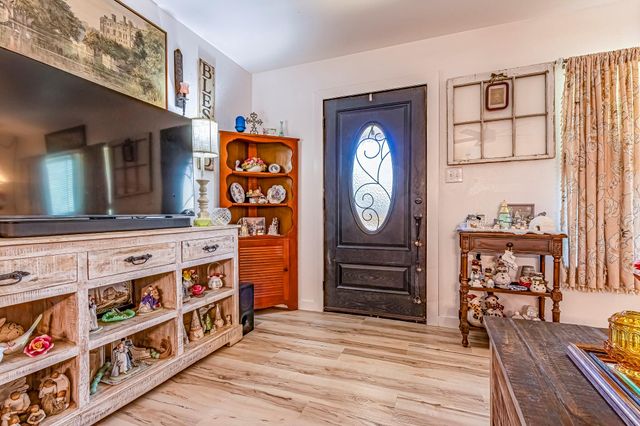 416 Windomere Drive, Livingston, TX 77351