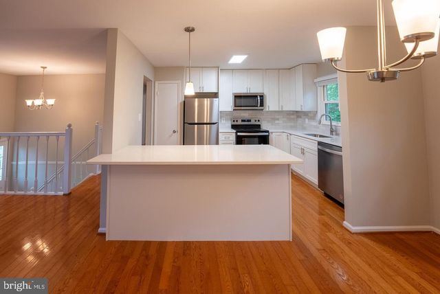 5629 SIGNAL POINT CT, Burke, VA 22015