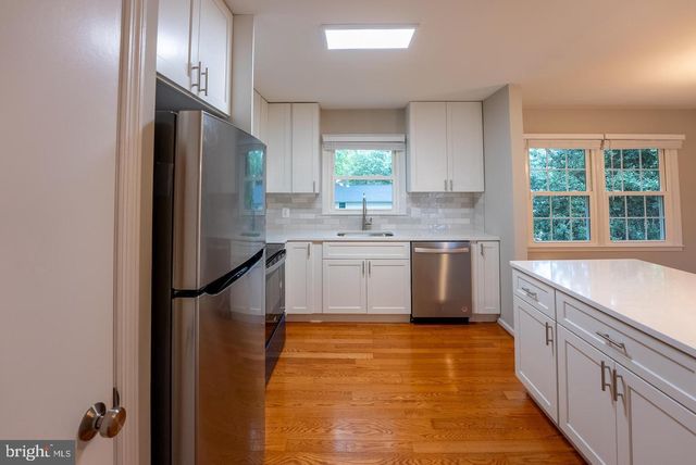 5629 SIGNAL POINT CT, Burke, VA 22015