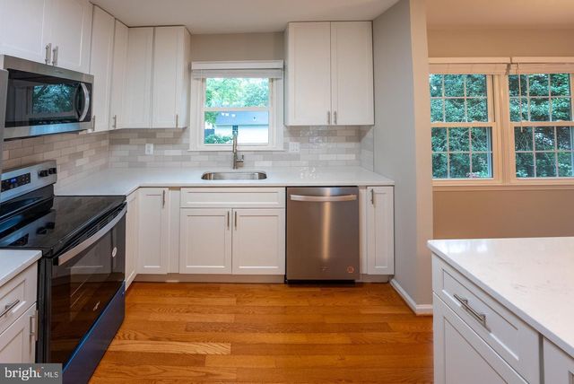 5629 SIGNAL POINT CT, Burke, VA 22015