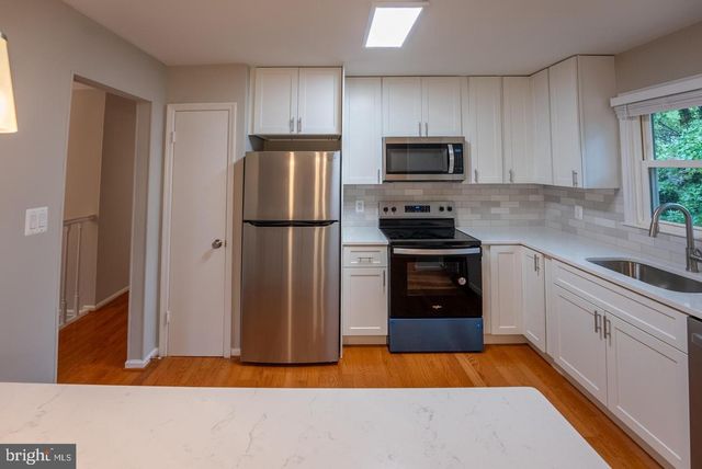 5629 SIGNAL POINT CT, Burke, VA 22015