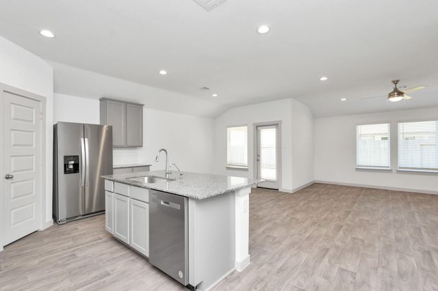 10626 Watershed Drive, Rosharon, TX 77583