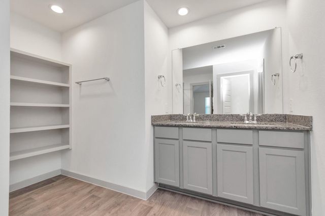 10626 Watershed Drive, Rosharon, TX 77583