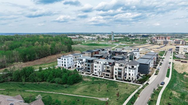 4234 Parkview Drive, Blue Ash, OH 45242
