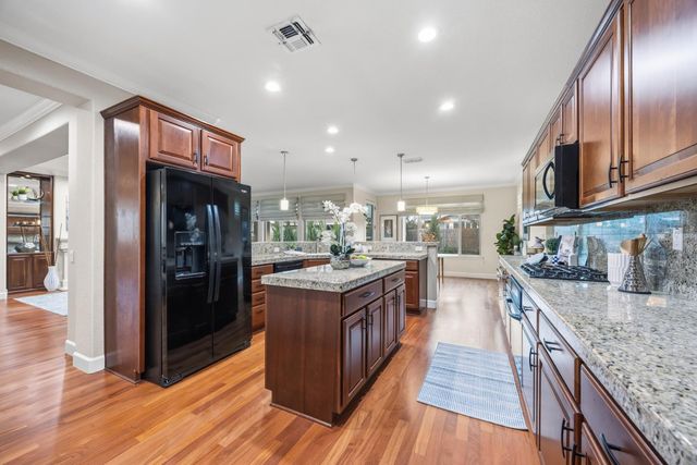 1224 Tiger Lily Ln, Lincoln, CA 95648
