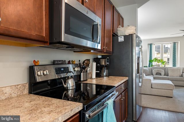 8622 WILMORE LN, Spotsylvania, VA 22553