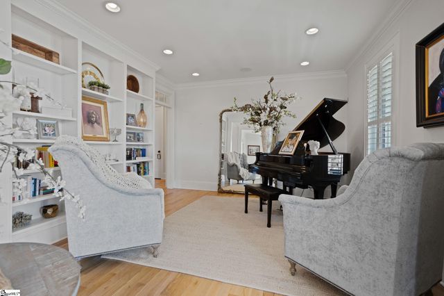 904 Laurelwood Way, Landrum, SC 29356