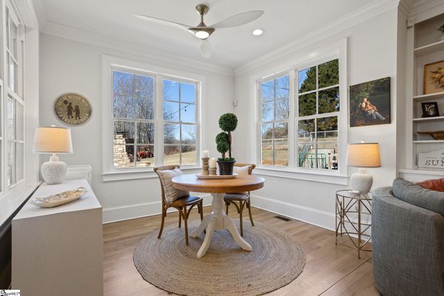 904 Laurelwood Way, Landrum, SC 29356