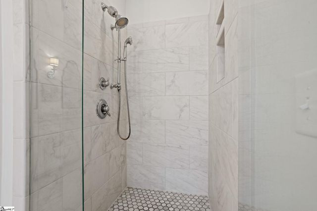 904 Laurelwood Way, Landrum, SC 29356