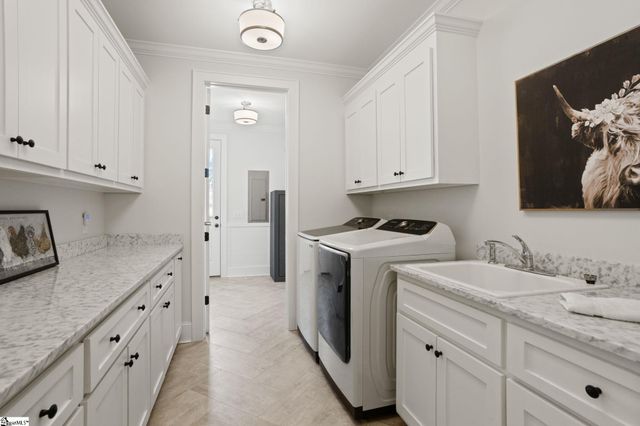 904 Laurelwood Way, Landrum, SC 29356