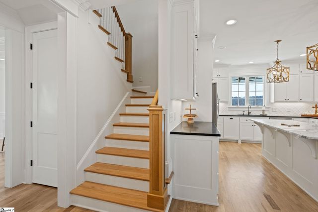 904 Laurelwood Way, Landrum, SC 29356