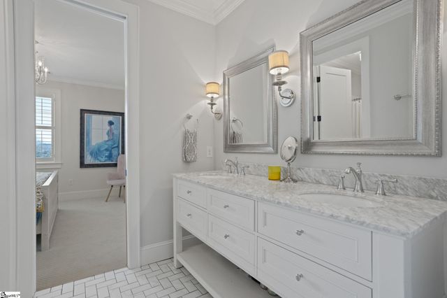 904 Laurelwood Way, Landrum, SC 29356