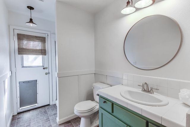 166 Bedford Avenue, Clovis, CA 93611