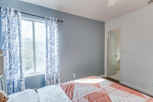 166 Bedford Avenue, Clovis, CA 93611