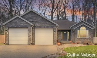 13478 Lakeshore Avenue, Grand Haven, MI 49417