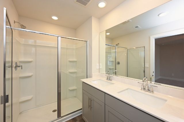 4554 Skywood Ln, Nashville, TN 37207