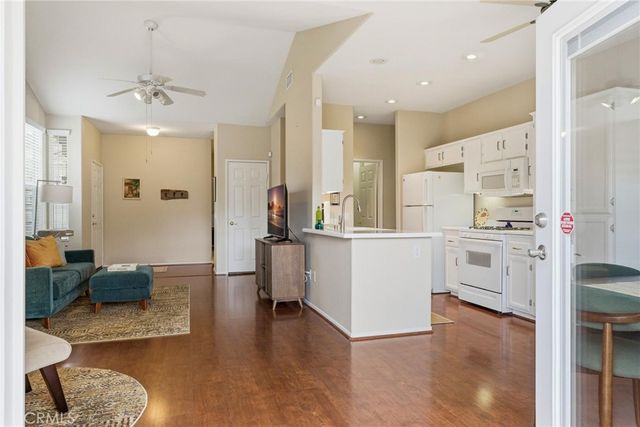 837 Rubi Court, San Jacinto, CA 92583