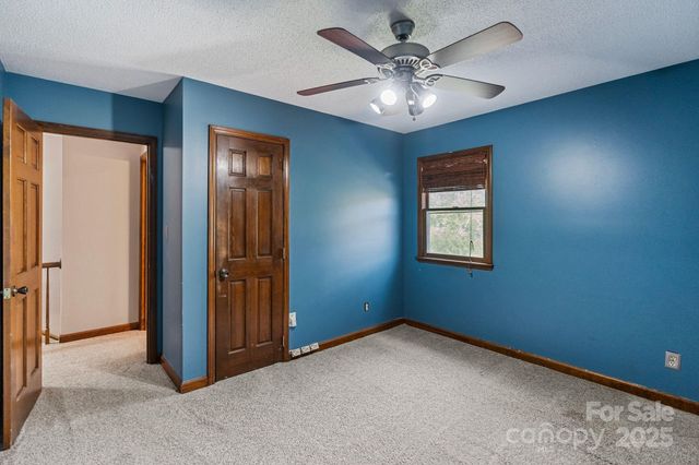 1114 Autumnwood Lane, Charlotte, NC 28213