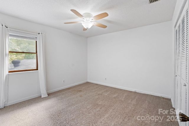 1114 Autumnwood Lane, Charlotte, NC 28213