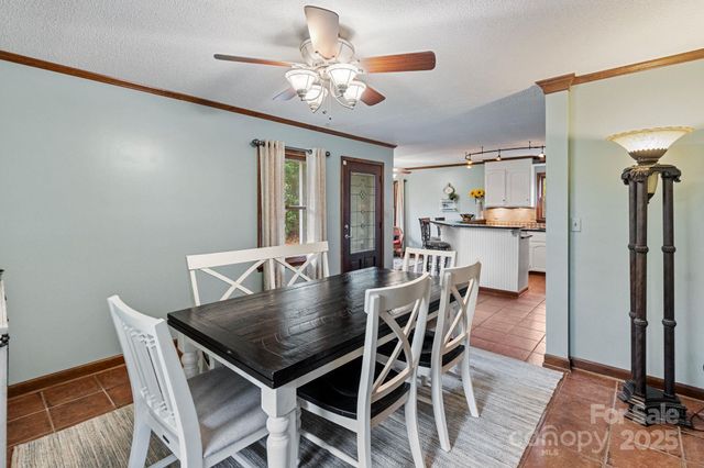 1114 Autumnwood Lane, Charlotte, NC 28213