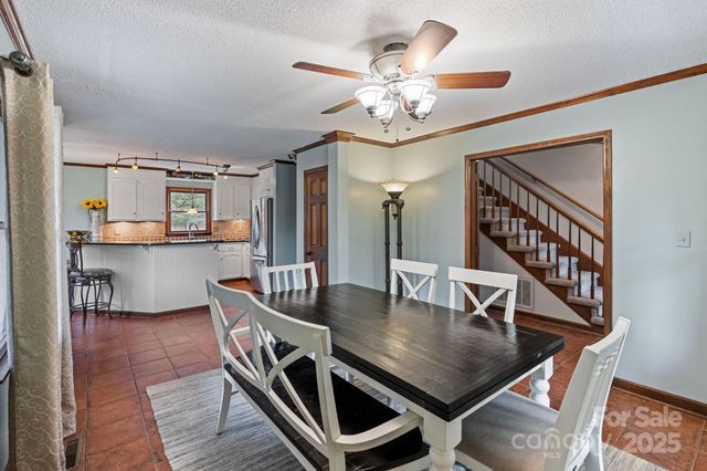 1114 Autumnwood Lane, Charlotte, NC 28213
