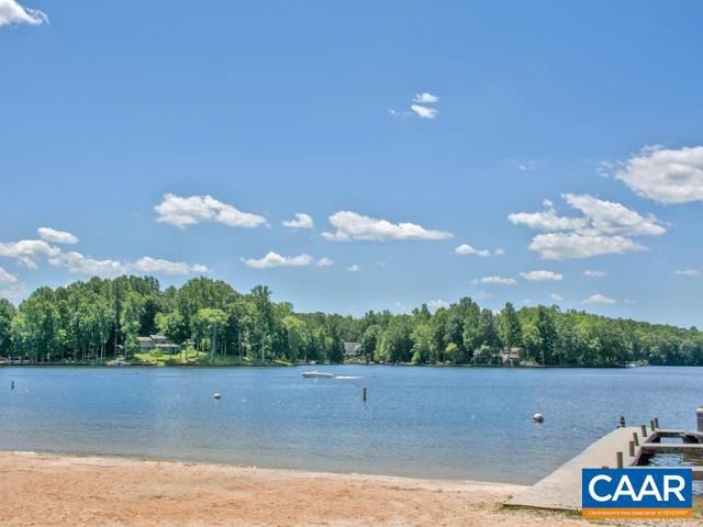 89 RIVERSIDE DR, Palmyra, VA 22963