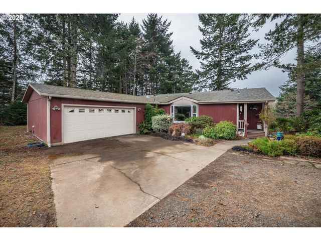498 KLAMATH Ave Se, Bandon, OR 97411