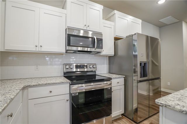 602 N Salem Road, Fayetteville, AR 72704
