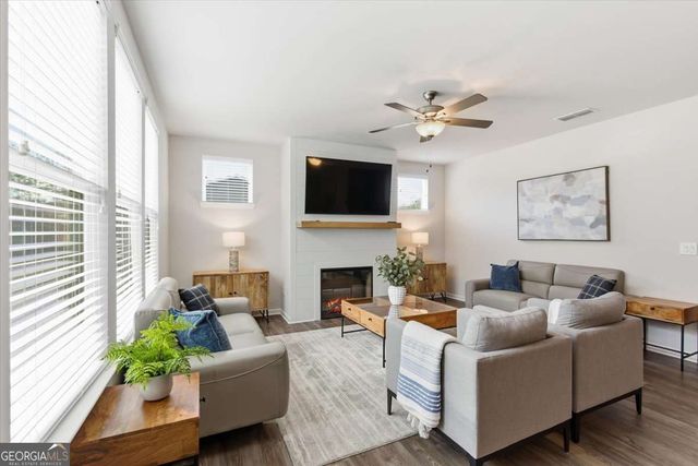 31 Brookside Way NW, Cartersville, GA 30121