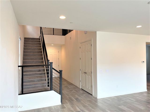 9450 N Andrina Drive, Tucson, AZ 85742