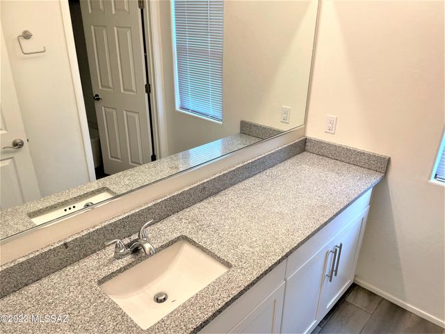 9450 N Andrina Drive, Tucson, AZ 85742
