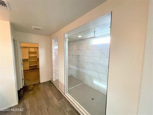 9450 N Andrina Drive, Tucson, AZ 85742