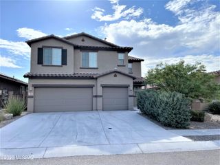 9450 N Andrina Drive, Tucson, AZ 85742