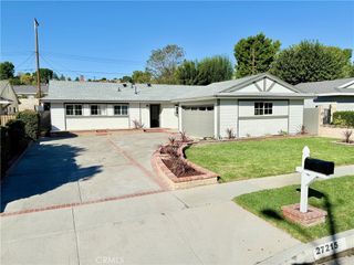 27215 Elias, Saugus, CA 91350