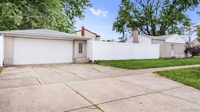 9384 Elaine Court, Taylor, MI 48180