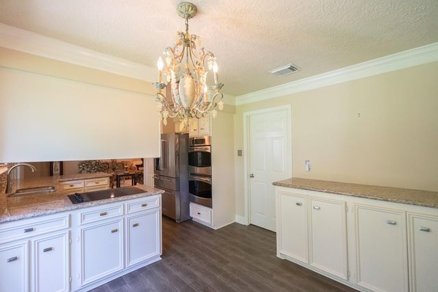 5105 Apple Springs Drive, Pearland, TX 77584
