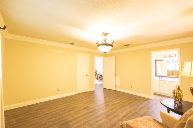 5105 Apple Springs Drive, Pearland, TX 77584