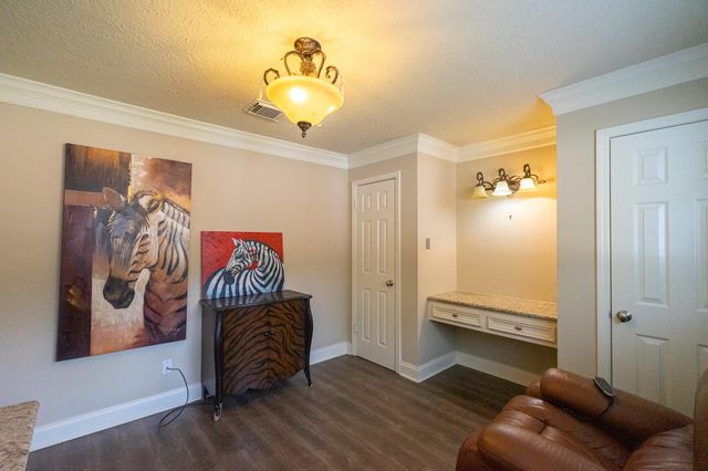 5105 Apple Springs Drive, Pearland, TX 77584