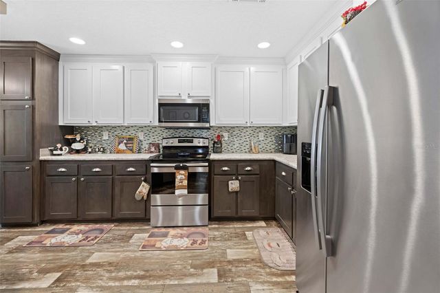 2940 KINGSWOOD CIRCLE, Brooksville, FL 34604