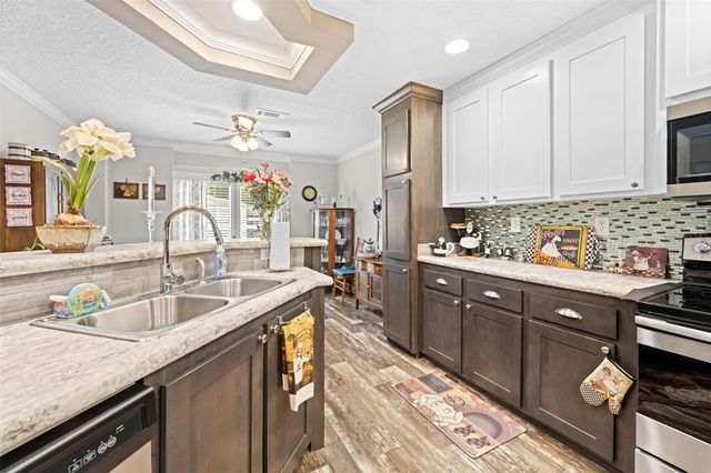 2940 KINGSWOOD CIRCLE, Brooksville, FL 34604