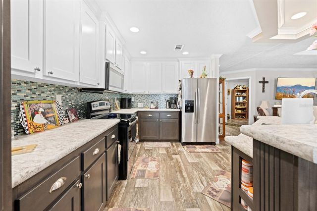 2940 KINGSWOOD CIRCLE, Brooksville, FL 34604